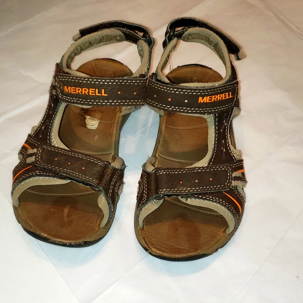 Merrell Sandals Water Leather Upper Hiking Active Sporty Kids 11 EUC